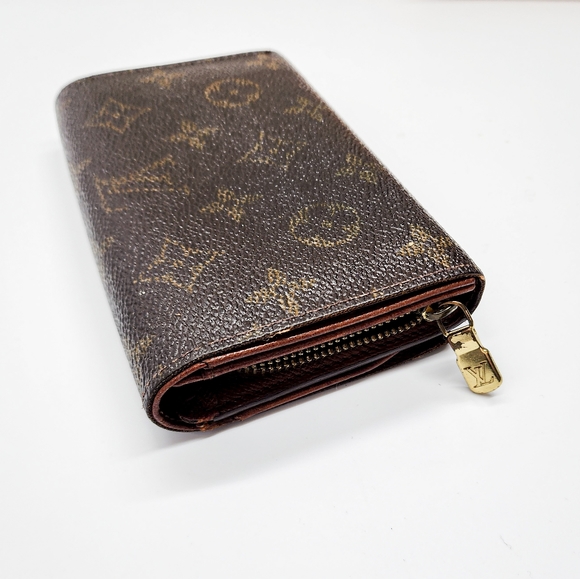 Louis Vuitton 💎 Designer Hand-Painted Unique Sushi Art Signed Bifold Wallet - Picture 4 of 5